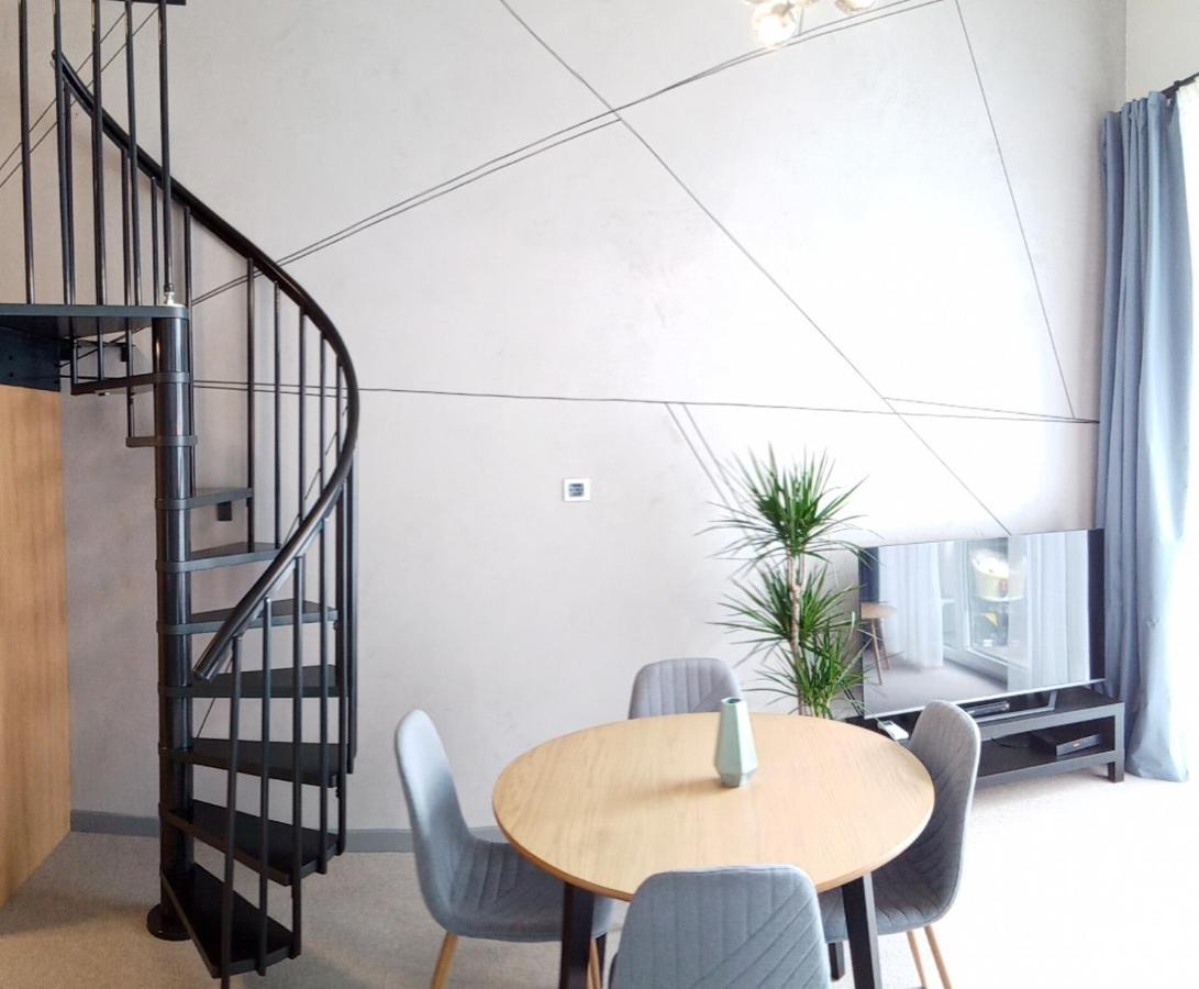 Wroclove Airport Loft Wroclaw Luaran gambar